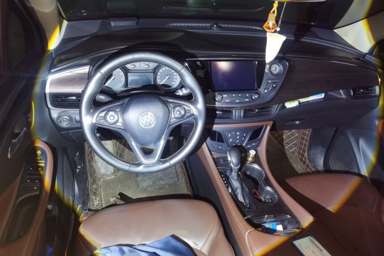 Used Buick Envision 2017 20T Two-Wheel Drive Luxury Model Center Console