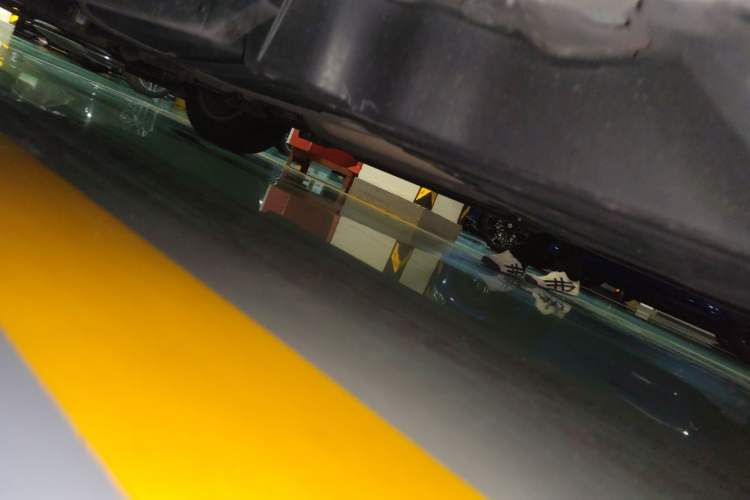 Used Buick Envision 2017 28T Four-Wheel Drive Elite Model Chassis Rear Left