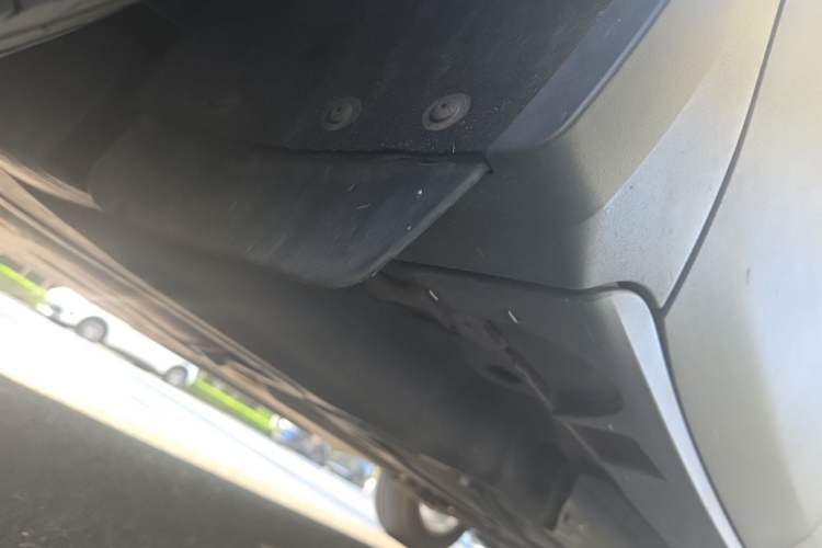 Used Buick Envision 2017 20T Two-Wheel-Drive Tech Edition Chassis Rear Right