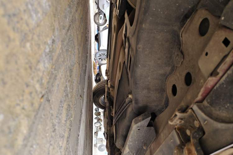 Used Buick Envision 2017 20T Two-Wheel-Drive Tech Edition Chassis Rear Right
