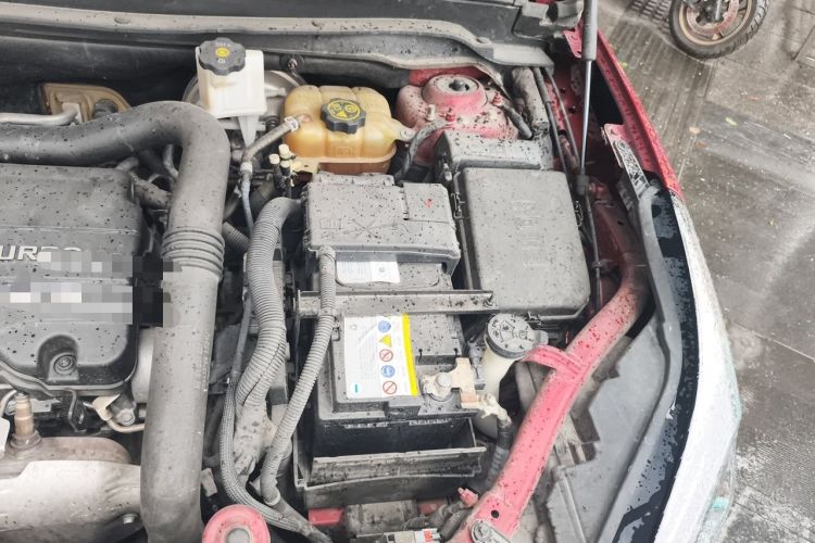 Used Buick Envision 2017 20T Two-Wheel Drive Elite Version Engine Bay Left