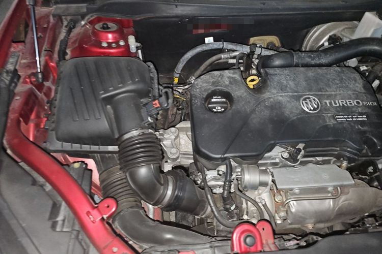 Used Buick Envision 2017 20T Two-Wheel Drive Luxury Model Engine Bay Right