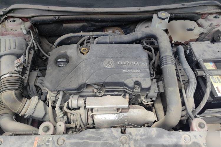Used Buick Envision 2017 20T Two-Wheel Drive Luxury Model Engine Bay