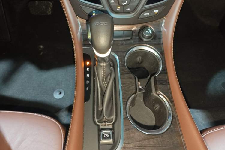 Used Buick Envision 2017 20T Two-Wheel Drive Elite Version Gear Lever