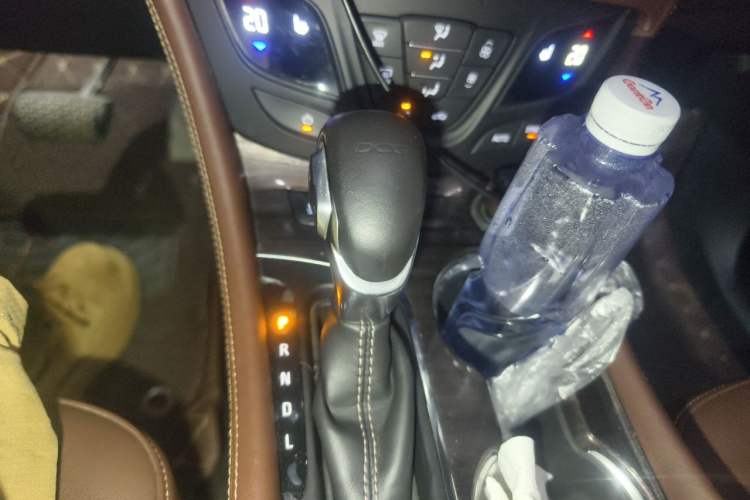 Used Buick Envision 2017 20T Four-Wheel Drive Luxury Model Gear Lever