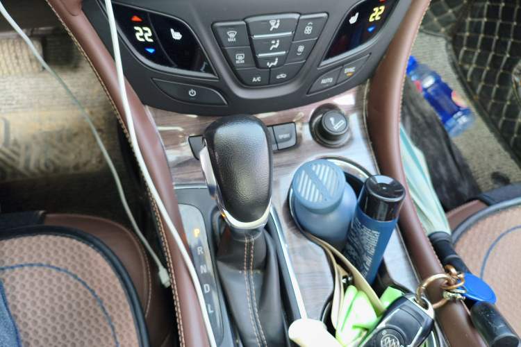Used Buick Envision 2017 28T Four-Wheel Drive Elite Model Gear Lever