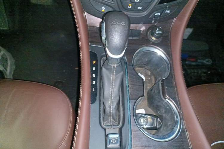 Used Buick Envision 2017 20T Two-Wheel Drive Luxury Model Gear Lever