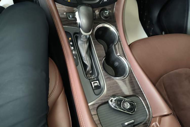 Used Buick Envision 2017 20T Two-Wheel Drive Elite Version Gear Lever