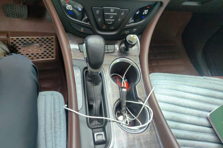 Used Buick Envision 2017 20T Two-Wheel Drive Luxury Model Gear Lever