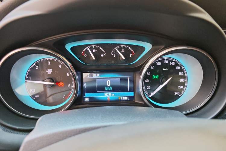 Used Buick Envision 2017 20T Two-Wheel Drive Luxury Model Instrument Cluster