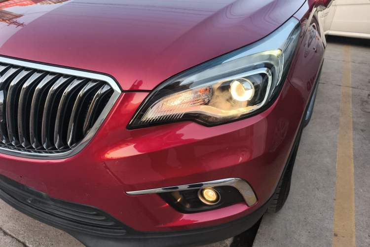 Used Buick Envision 2017 20T Two-Wheel-Drive Tech Edition Left Front Headlight
