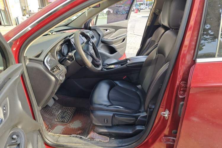 Used Buick Envision 2017 20T Two-Wheel-Drive Tech Edition Left Front Seat