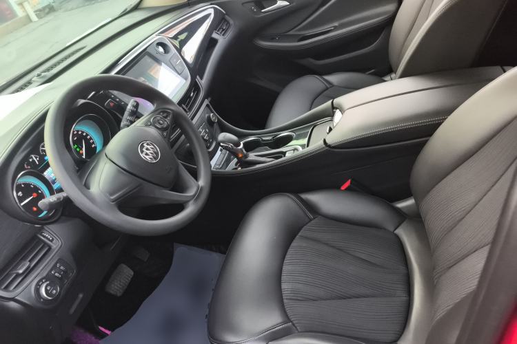 Used Buick Envision 2017 20T Two-Wheel-Drive Tech Edition Left Front Seat