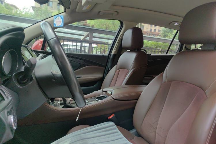 Used Buick Envision 2017 20T Two-Wheel Drive Luxury Model Left Front Seat