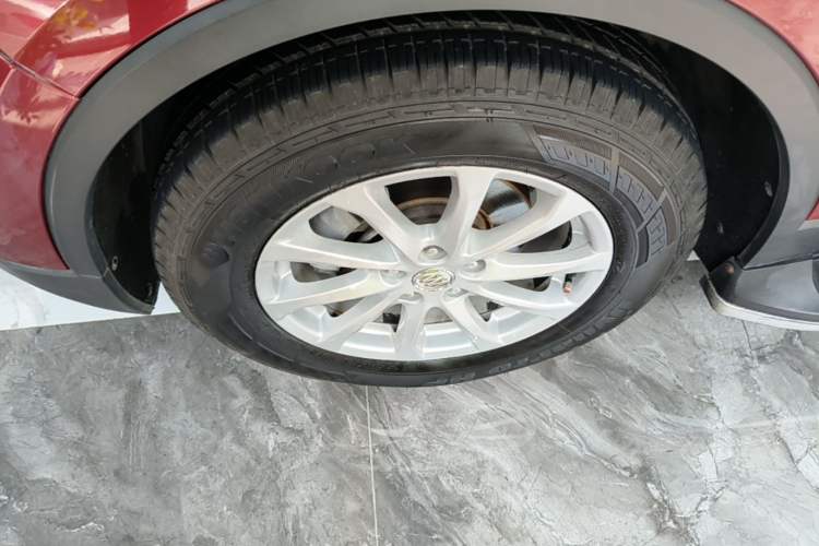 Used Buick Envision 2017 20T Two-Wheel Drive Elite Version Left Front Wheel Hub