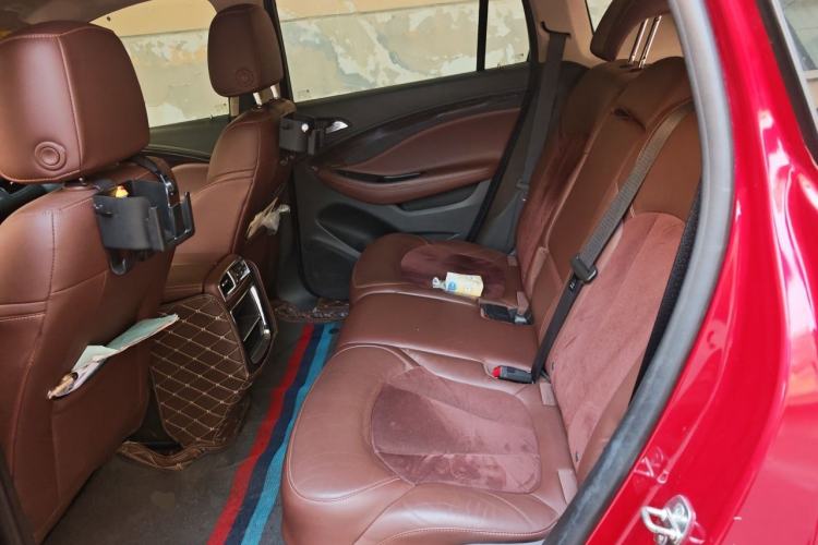 Used Buick Envision 2017 20T Two-Wheel Drive Luxury Model Left Rear Seat