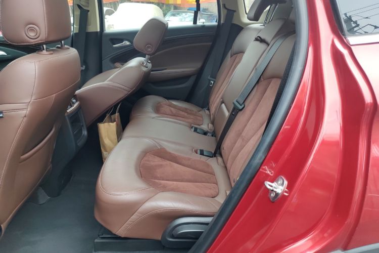 Used Buick Envision 2017 20T Two-Wheel Drive Luxury Model Left Rear Seat