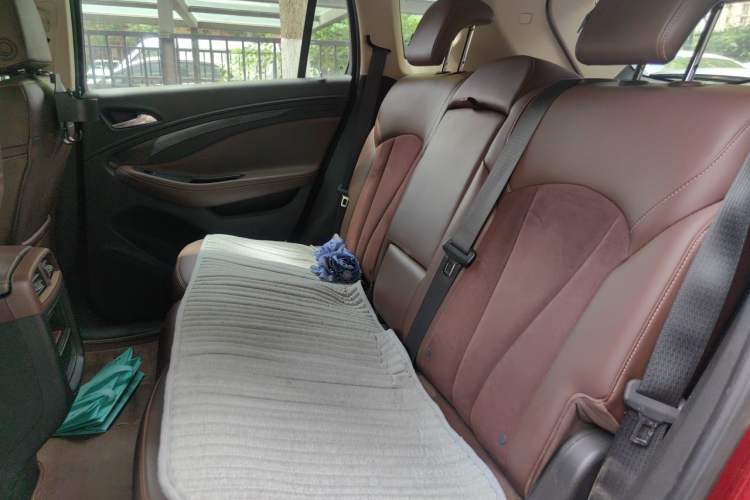 Used Buick Envision 2017 20T Two-Wheel Drive Luxury Model Left Rear Seat