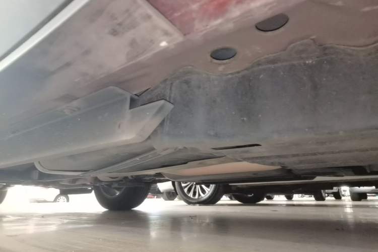 Used Buick Envision 2017 28T Four-Wheel Drive Elite Model Left Side Sill