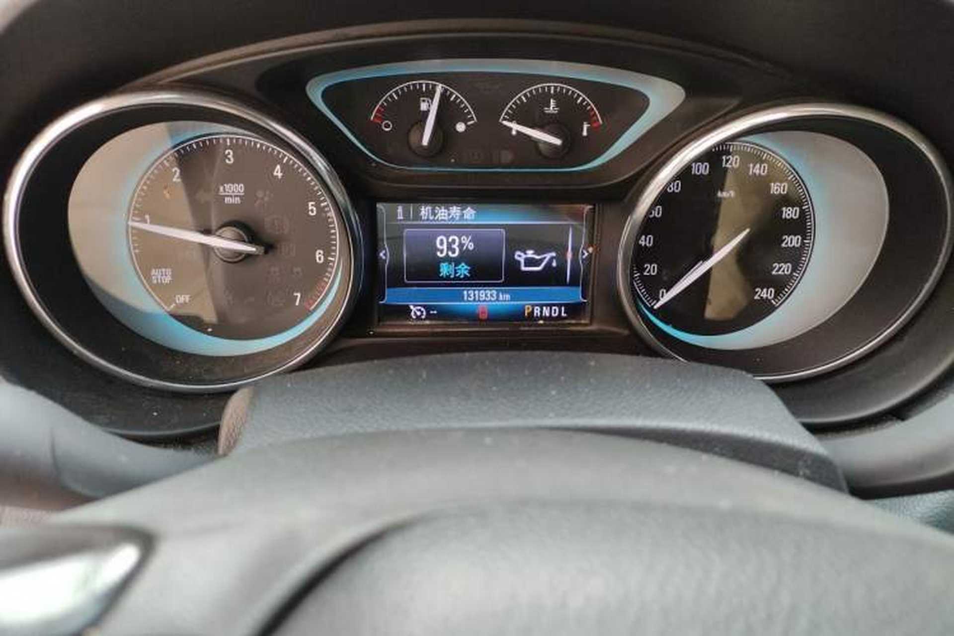 Used Buick Envision 2017 20T Two-Wheel Drive Elite Version Odometer Close Up