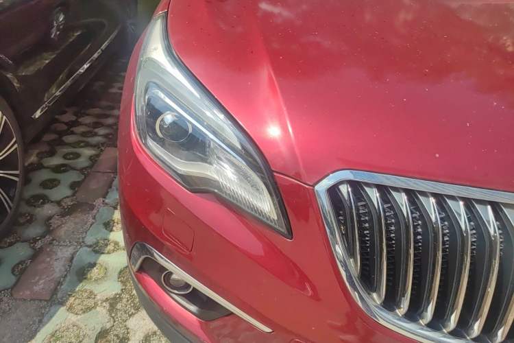 Used Buick Envision 2017 28T Four-Wheel Drive Elite Model Right Front Headlight