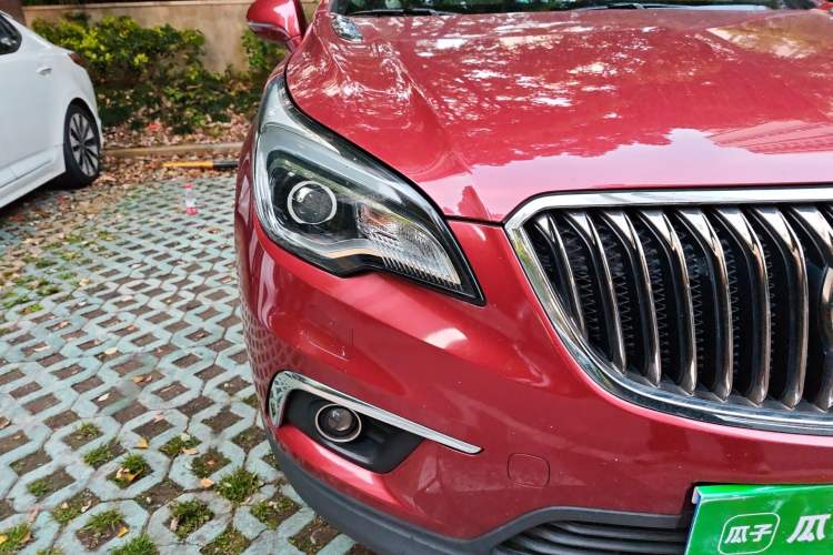 Used Buick Envision 2017 28T Four-Wheel Drive Elite Model Right Front Headlight