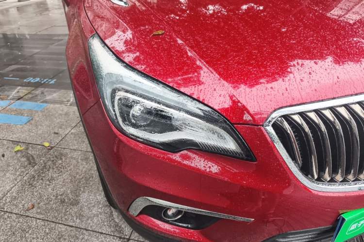 Used Buick Envision 2017 20T Two-Wheel Drive Elite Version Right Front Headlight