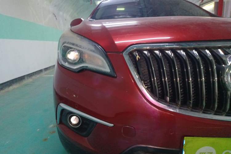 Used Buick Envision 2017 20T Two-Wheel Drive Luxury Model Right Front Headlight