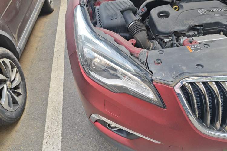 Used Buick Envision 2017 20T Two-Wheel Drive Luxury Model Right Front Headlight