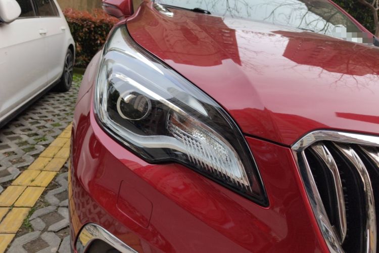 Used Buick Envision 2017 28T Four-Wheel Drive Elite Model Right Front Headlight