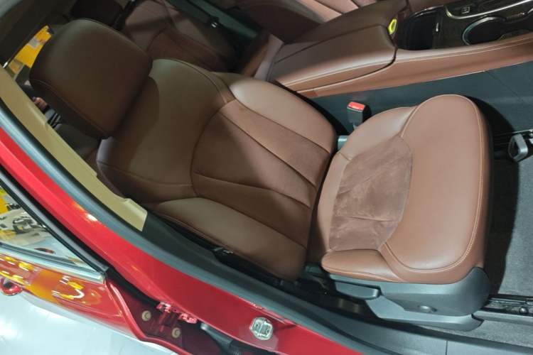 Used Buick Envision 2017 20T Two-Wheel Drive Elite Version Right Front Seat