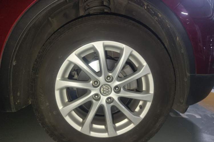 Used Buick Envision 2017 20T Four-Wheel Drive Luxury Model Right Front Wheel Hub