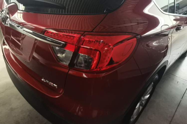 Used Buick Envision 2017 28T Four-Wheel Drive Elite Model Right Rear Taillight