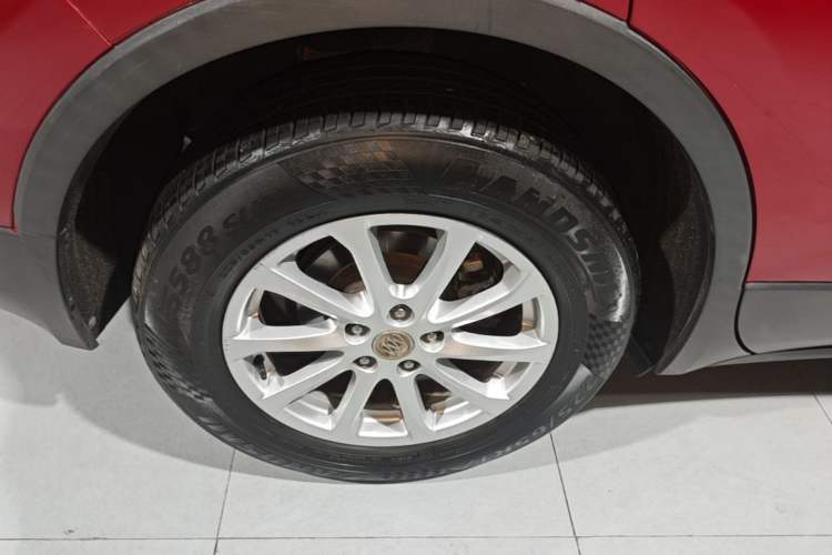 Used Buick Envision 2017 20T Two-Wheel Drive Elite Version Right Rear Wheel Hub