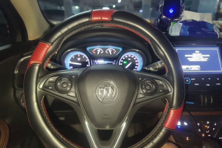 Used Buick Envision 2017 20T Four-Wheel Drive Luxury Model Steering Wheel