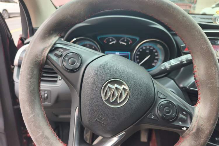 Used Buick Envision 2017 20T Two-Wheel Drive Leading Version Steering Wheel