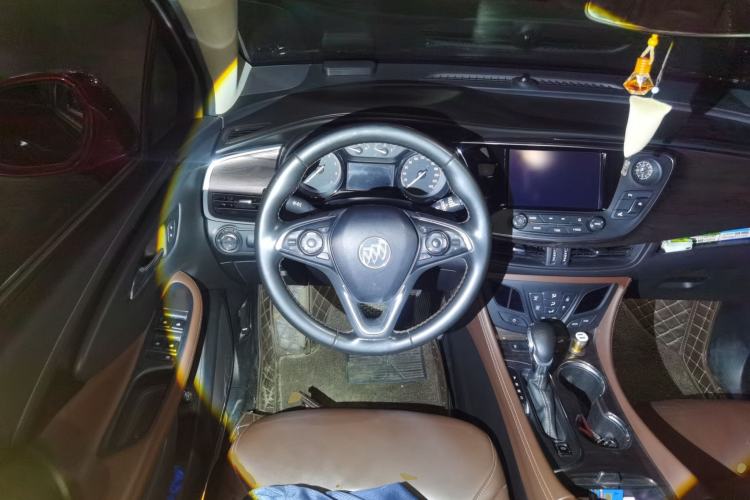Used Buick Envision 2017 20T Two-Wheel Drive Luxury Model Steering Wheel