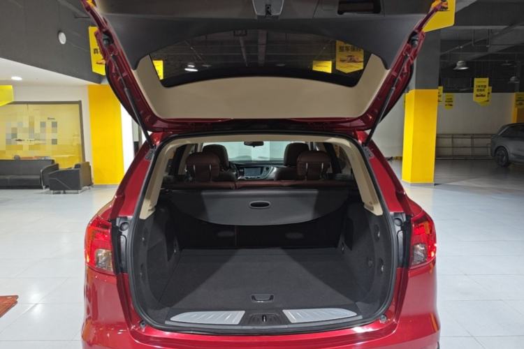 Used Buick Envision 2017 20T Two-Wheel Drive Elite Version Trunk