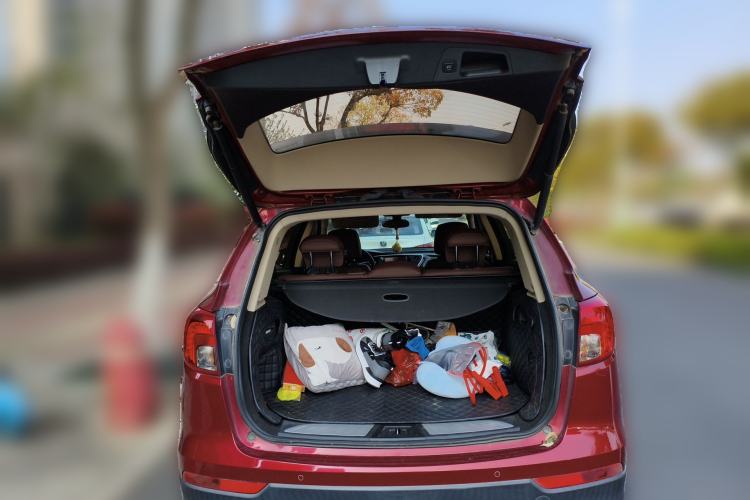Used Buick Envision 2017 28T Four-Wheel Drive Elite Model Trunk