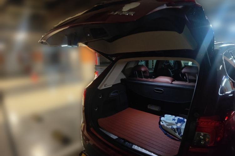 Used Buick Envision 2017 20T Two-Wheel Drive Luxury Model Trunk