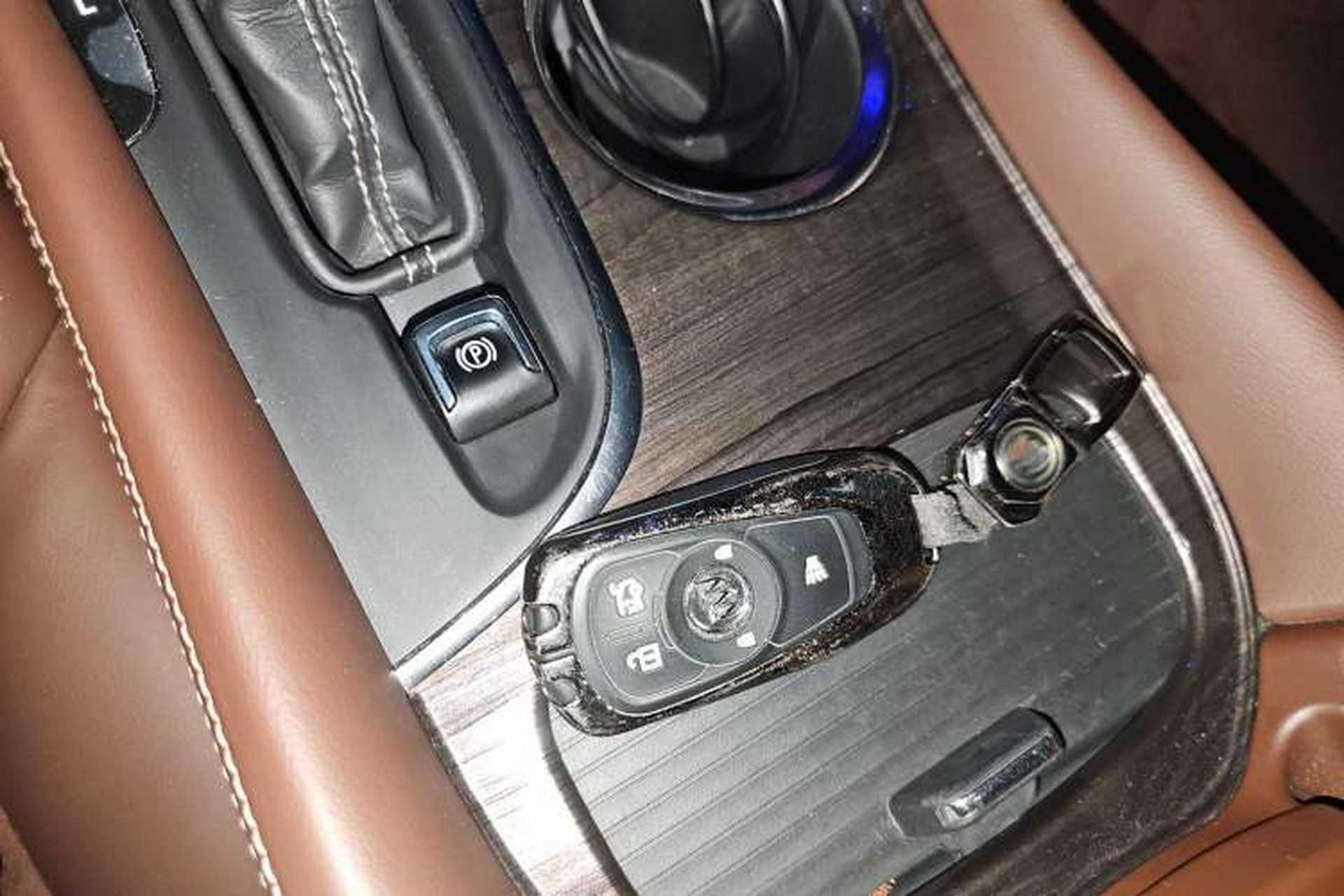 Used Buick Envision 2017 20T Two-Wheel Drive Luxury Model Vehicle Key