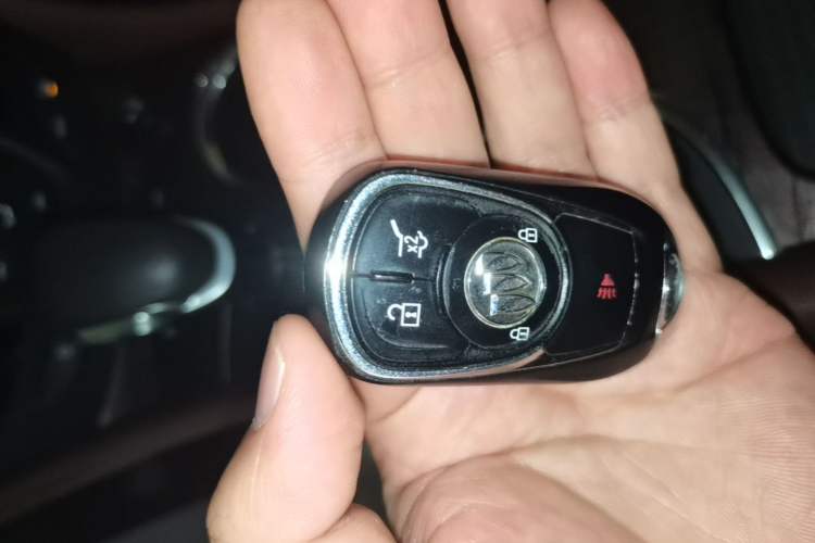 Used Buick Envision 2017 28T Four-Wheel Drive Elite Model Vehicle Key