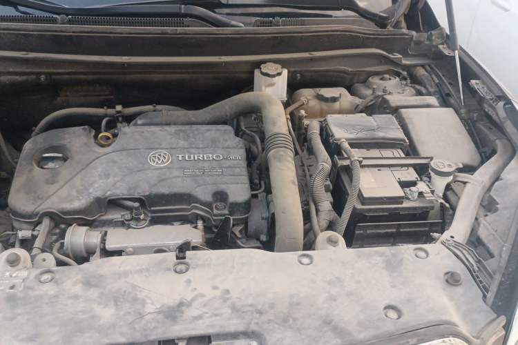 Used Buick Envision 2017 20T Two-Wheel Drive Elite Version Engine Bay Left