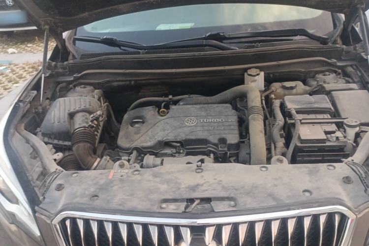 Used Buick Envision 2017 20T Two-Wheel Drive Elite Version Engine Bay