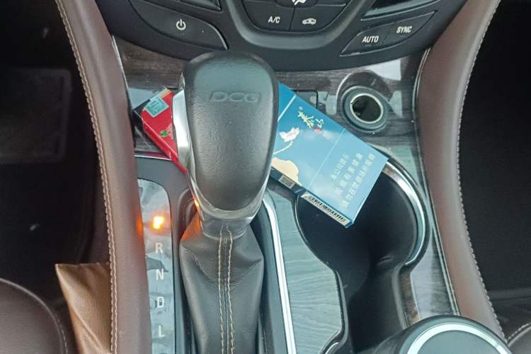 Used Buick Envision 2017 20T Two-Wheel Drive Elite Version Gear Lever
