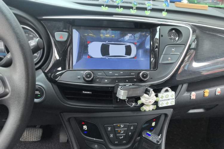 Used Buick Envision 2017 20T Two-Wheel Drive Leading Version Audio And AC Panel