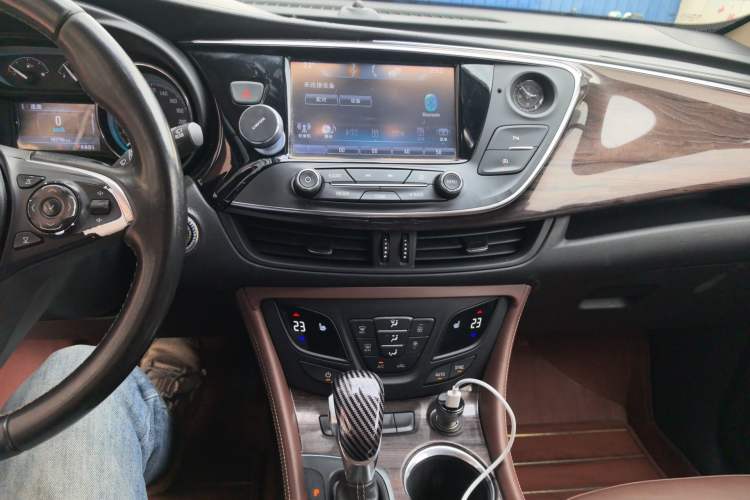 Used Buick Envision 2017 20T Two-Wheel Drive Elite Version Audio And AC Panel