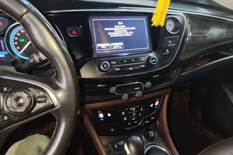 Used Buick Envision 2017 20T Two-Wheel Drive Elite Version Audio And AC Panel