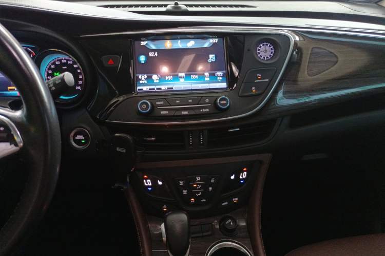 Used Buick Envision 2017 20T Two-Wheel Drive Elite Version Audio And AC Panel