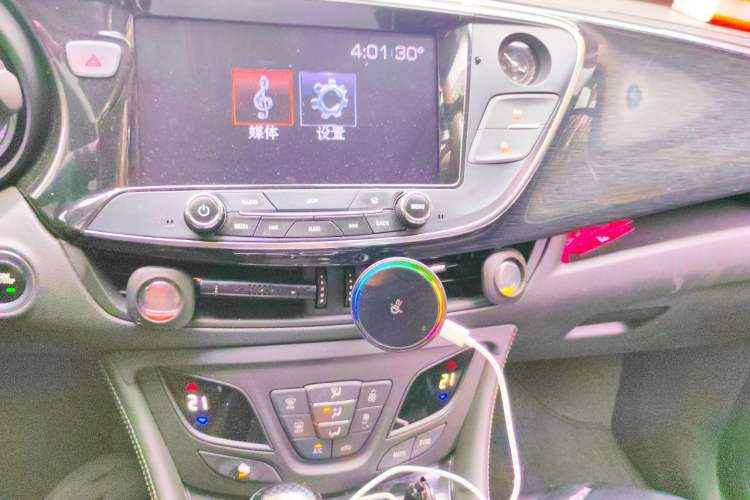 Used Buick Envision 2017 20T Two-Wheel Drive Leading Version Audio And AC Panel